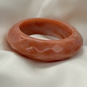 Vintage Peach Swirl Chunky Faceted Lucite Bracelet Bangle Mid-Century Boho Retro